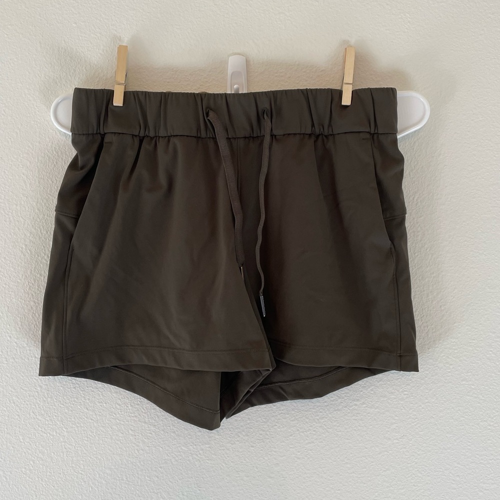 CRZ Yoga Casual Hiking Shorts (size small)